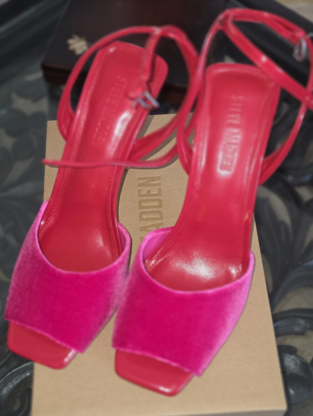 Bold Two-Tone Red & Pink Ankle-Strap Open-Toe Heels - Picture 3 of 5